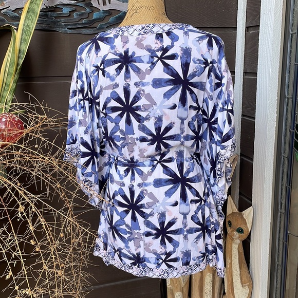 Shimera Kimono CoverUp/Robe - Picture 7 of 8